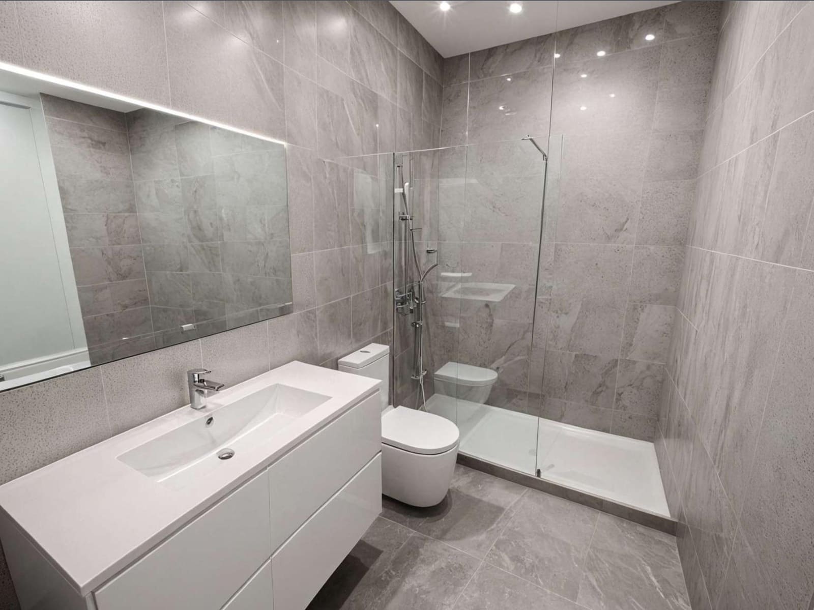 4 soveværelse Rækkehus til salg i El Vendrell med swimmingpool - € 289.000 (Ref: 9151865)