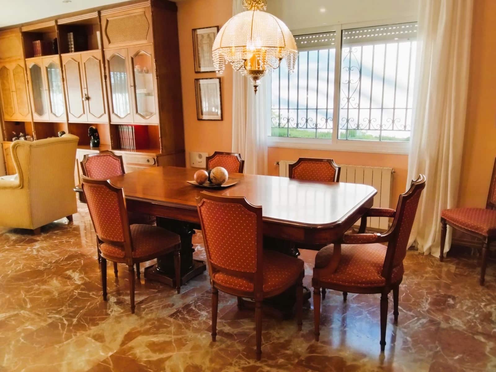 5 soverom Villa til salgs i El Vendrell med svømmebasseng garasje - € 550 000 (Ref: 9151896)