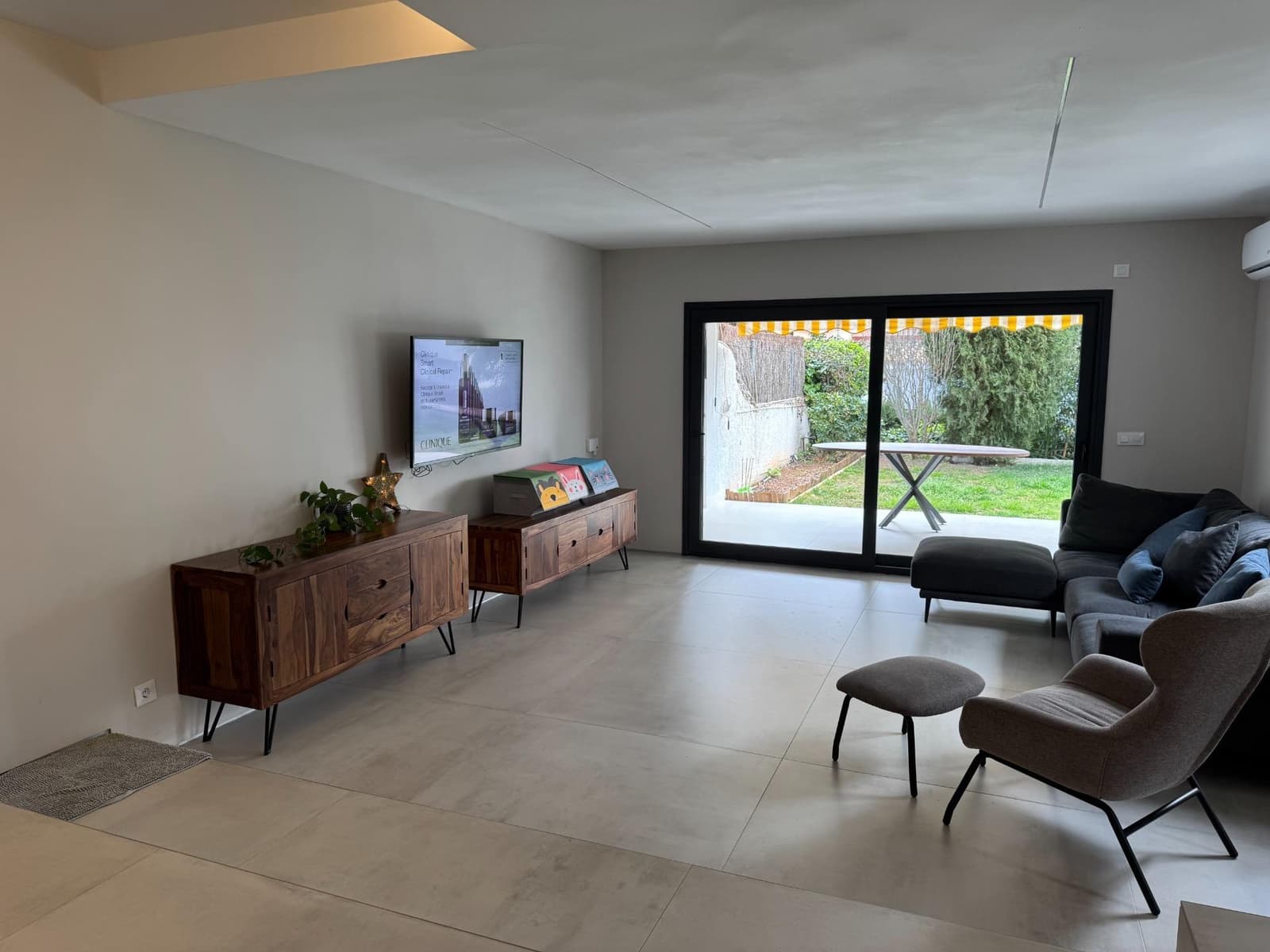 5 soverom Rekkehus til salgs i Cunit - € 442 500 (Ref: 9151905)