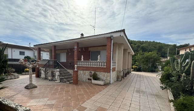 4 soveværelse Villa til salg i Calafell med garage - € 299.900 (Ref: 9151906)