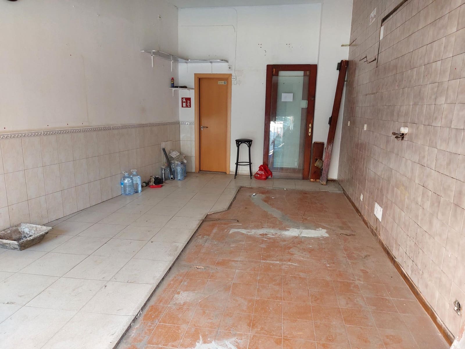 Erhverv til salg i El Vendrell - € 45.000 (Ref: 9151933)