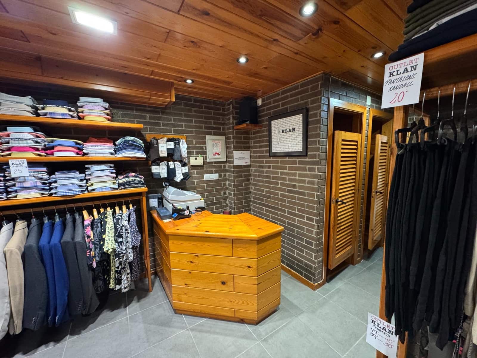 Erhverv til salg i El Vendrell - € 120.000 (Ref: 9151961)