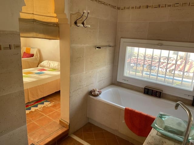 4 sypialnia Willa na sprzedaż w Bellvei - 240 000 € (Ref: 9151966)