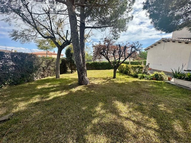 4 soverom Villa til salgs i El Vendrell med svømmebasseng - € 369 000 (Ref: 9151968)