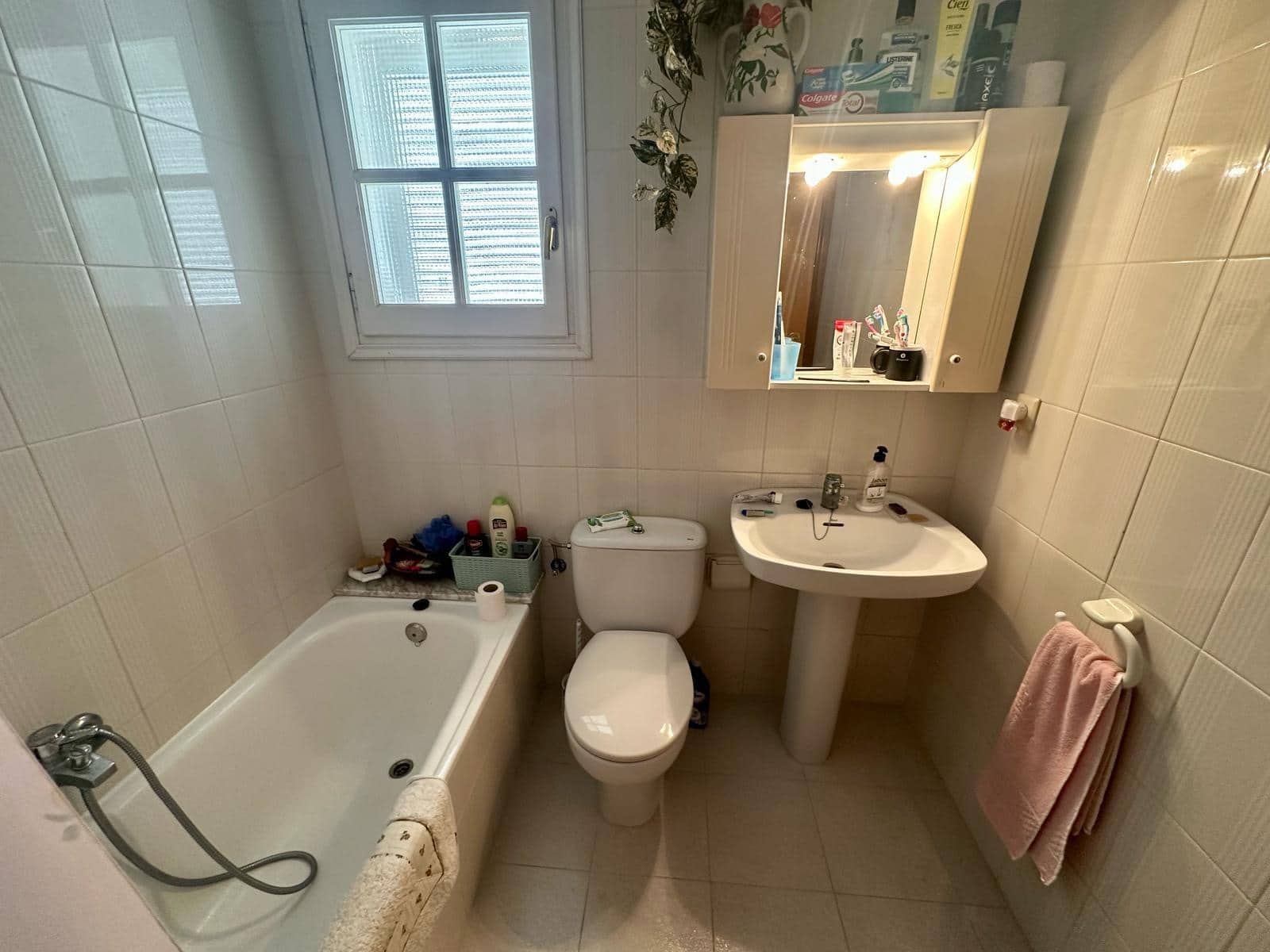 4 soveværelse Villa til salg i El Vendrell med swimmingpool - € 369.000 (Ref: 9151968)