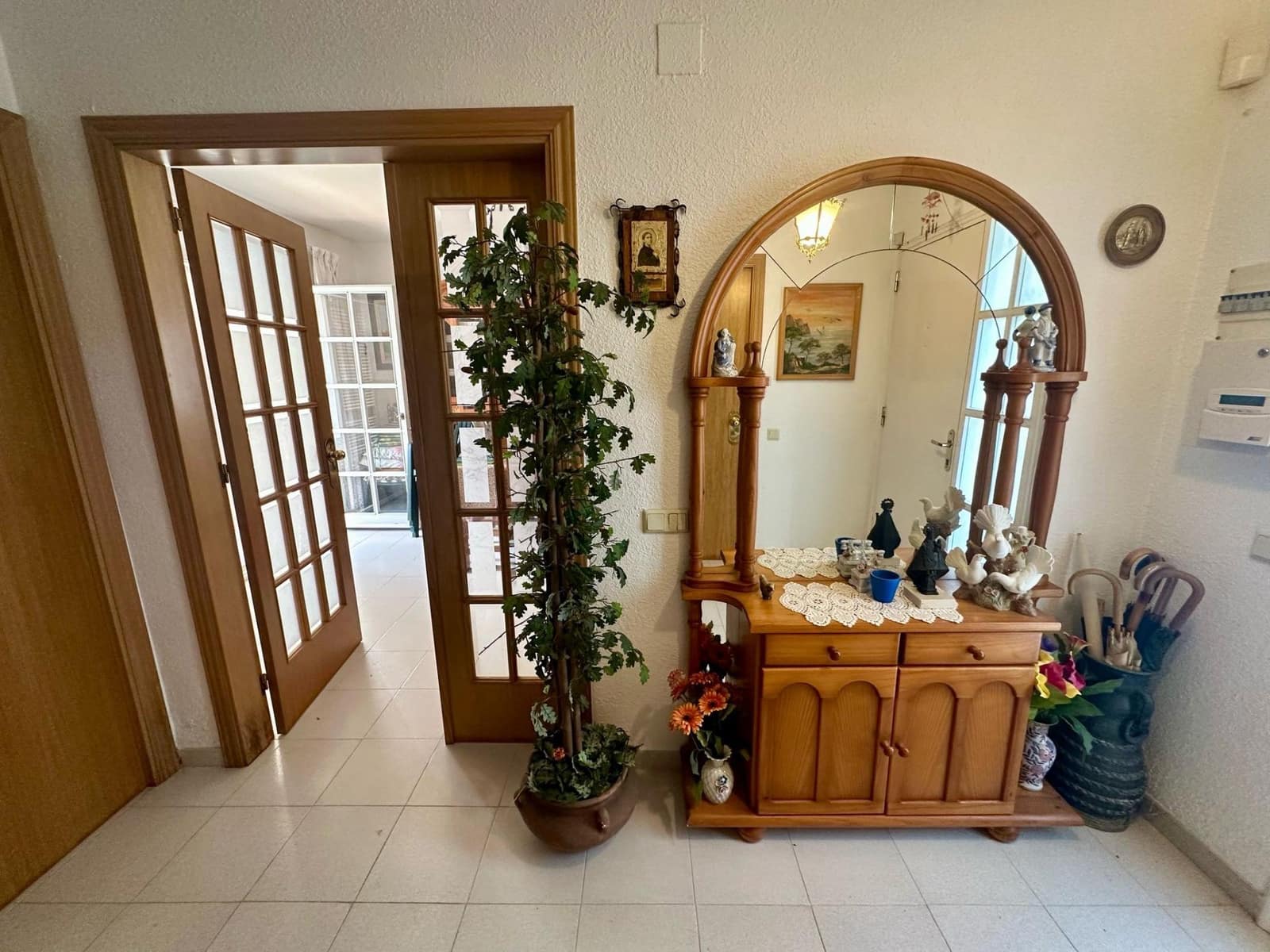 4 soveværelse Villa til salg i El Vendrell med swimmingpool - € 369.000 (Ref: 9151968)