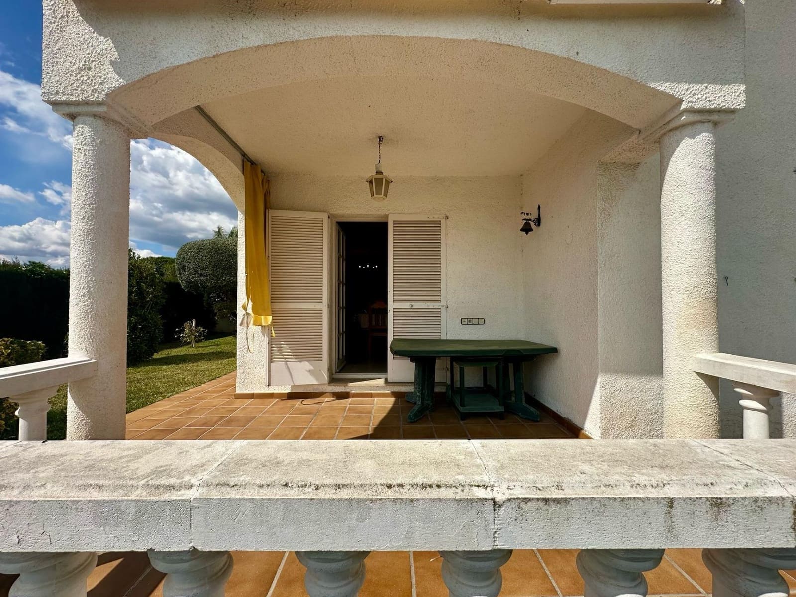 4 soveværelse Villa til salg i El Vendrell med swimmingpool - € 369.000 (Ref: 9151968)