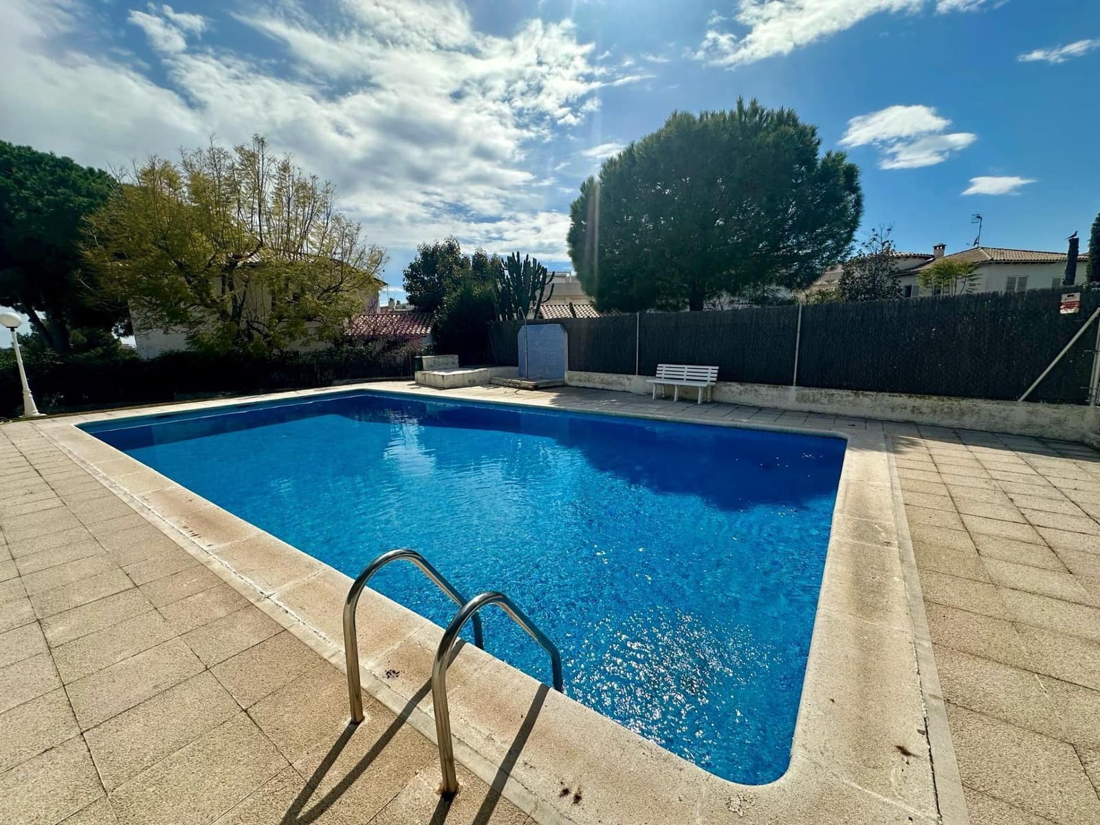 4 soveværelse Villa til salg i El Vendrell med swimmingpool - € 369.000 (Ref: 9151968)