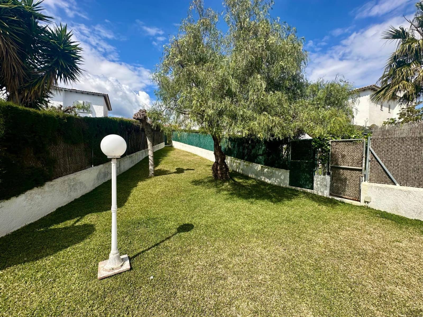 4 soveværelse Villa til salg i El Vendrell med swimmingpool - € 369.000 (Ref: 9151968)