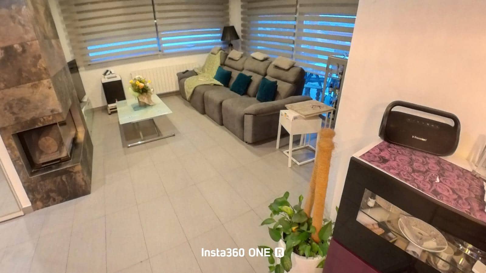 4 soveværelse Villa til salg i El Vendrell med swimmingpool - € 465.000 (Ref: 9151970)