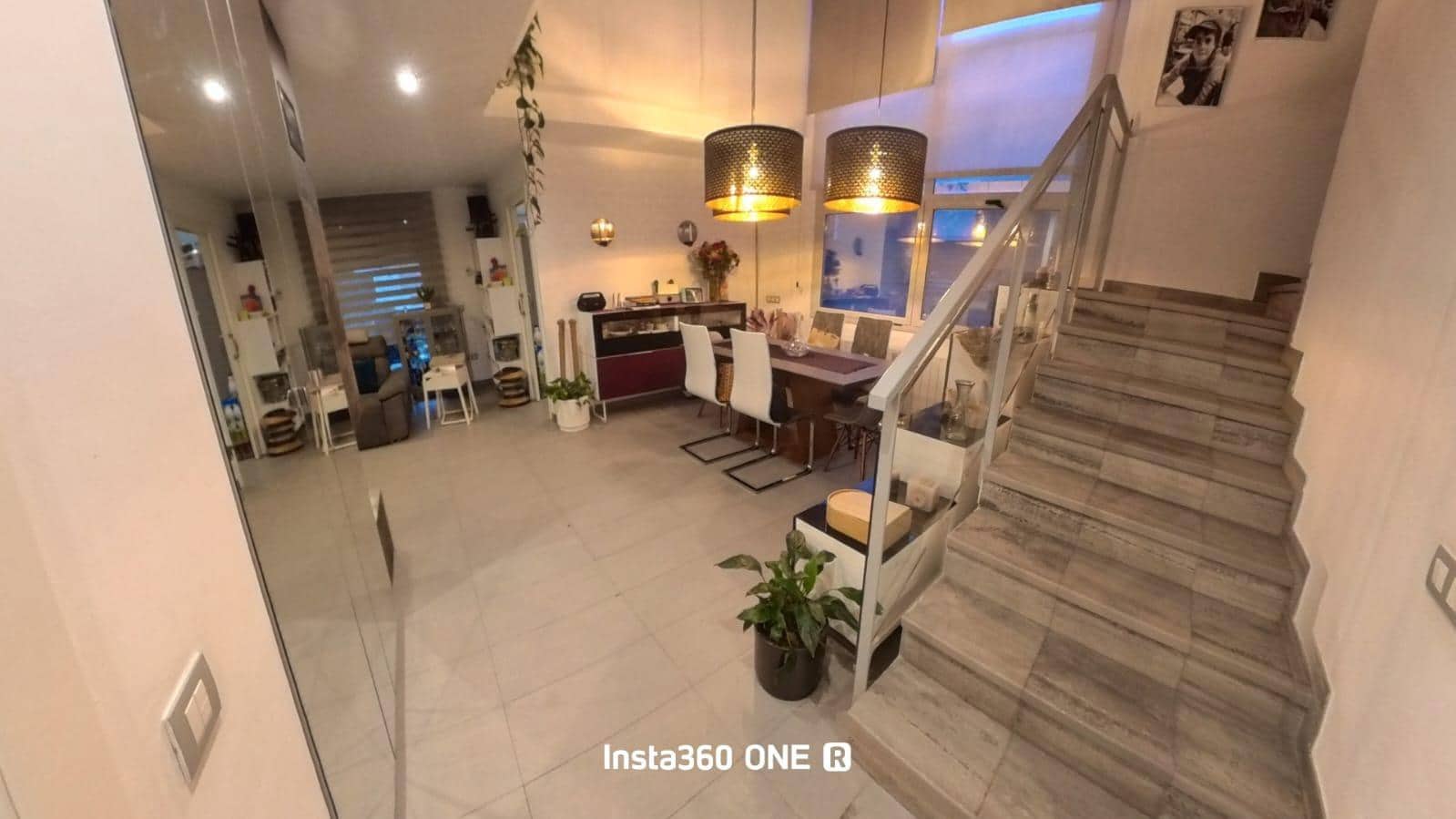 4 soveværelse Villa til salg i El Vendrell med swimmingpool - € 465.000 (Ref: 9151970)