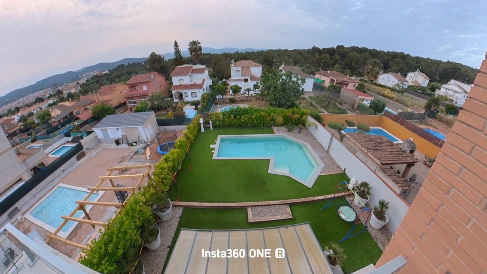 4 soveværelse Villa til salg i El Vendrell med swimmingpool - € 465.000 (Ref: 9151970)