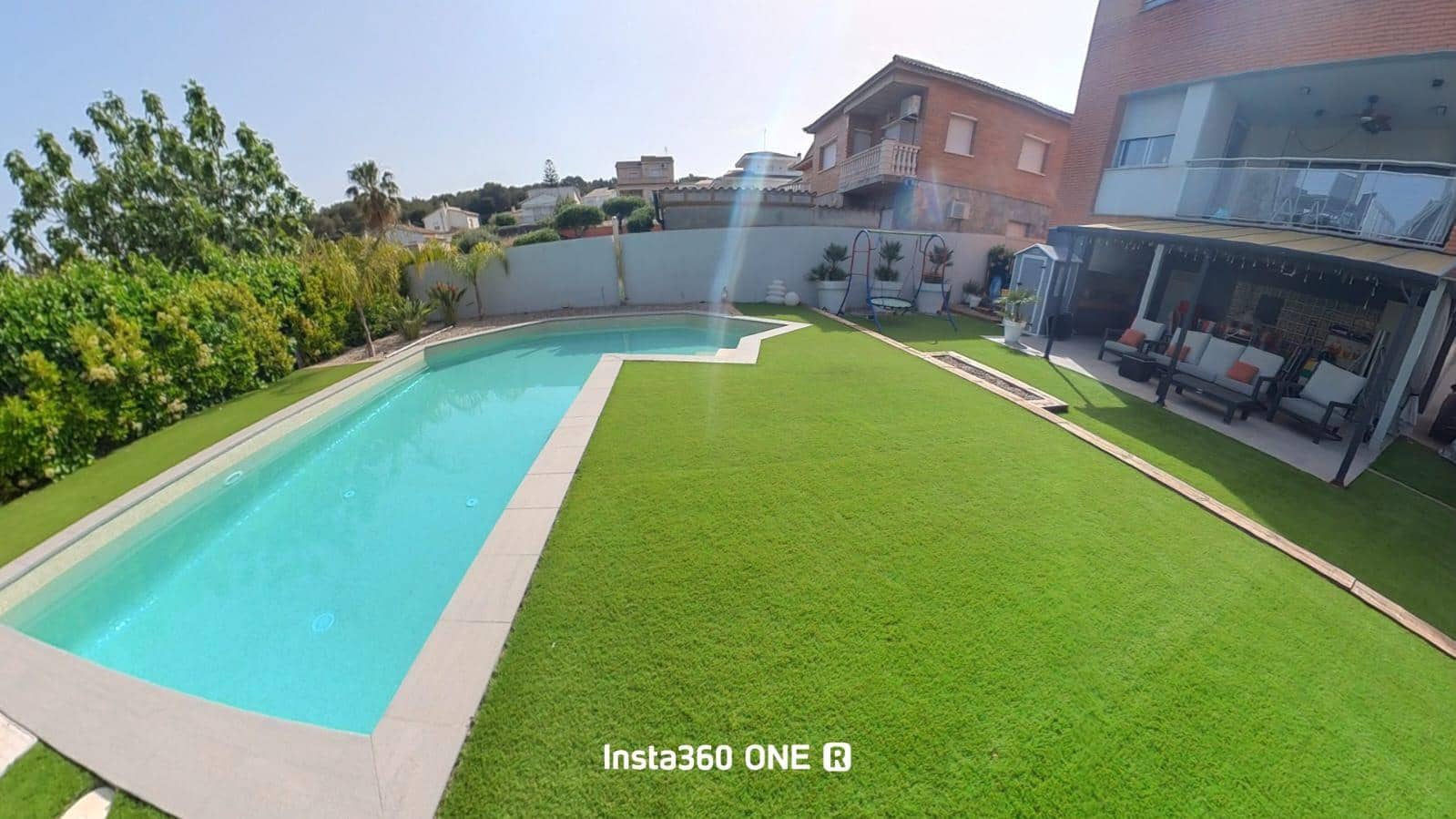 4 soveværelse Villa til salg i El Vendrell med swimmingpool - € 465.000 (Ref: 9151970)