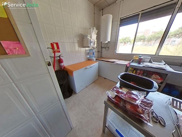 Business for rent in El Vendrell - € 600 (Ref: 9151975)