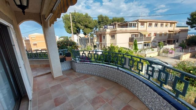 4 quarto Moradia em Banda para venda em Segur de Calafell, Calafell com garagem - 265 000 € (Ref: 9151978)