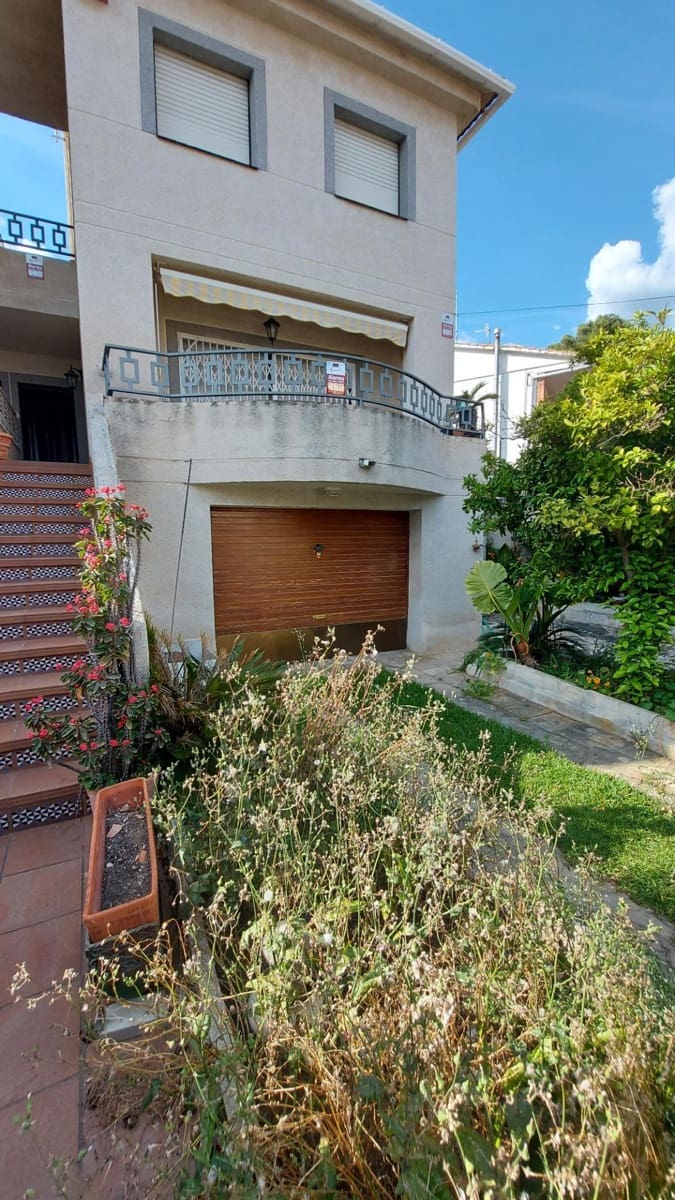 4 quarto Moradia em Banda para venda em Segur de Calafell com garagem - 265 000 € (Ref: 9151978)