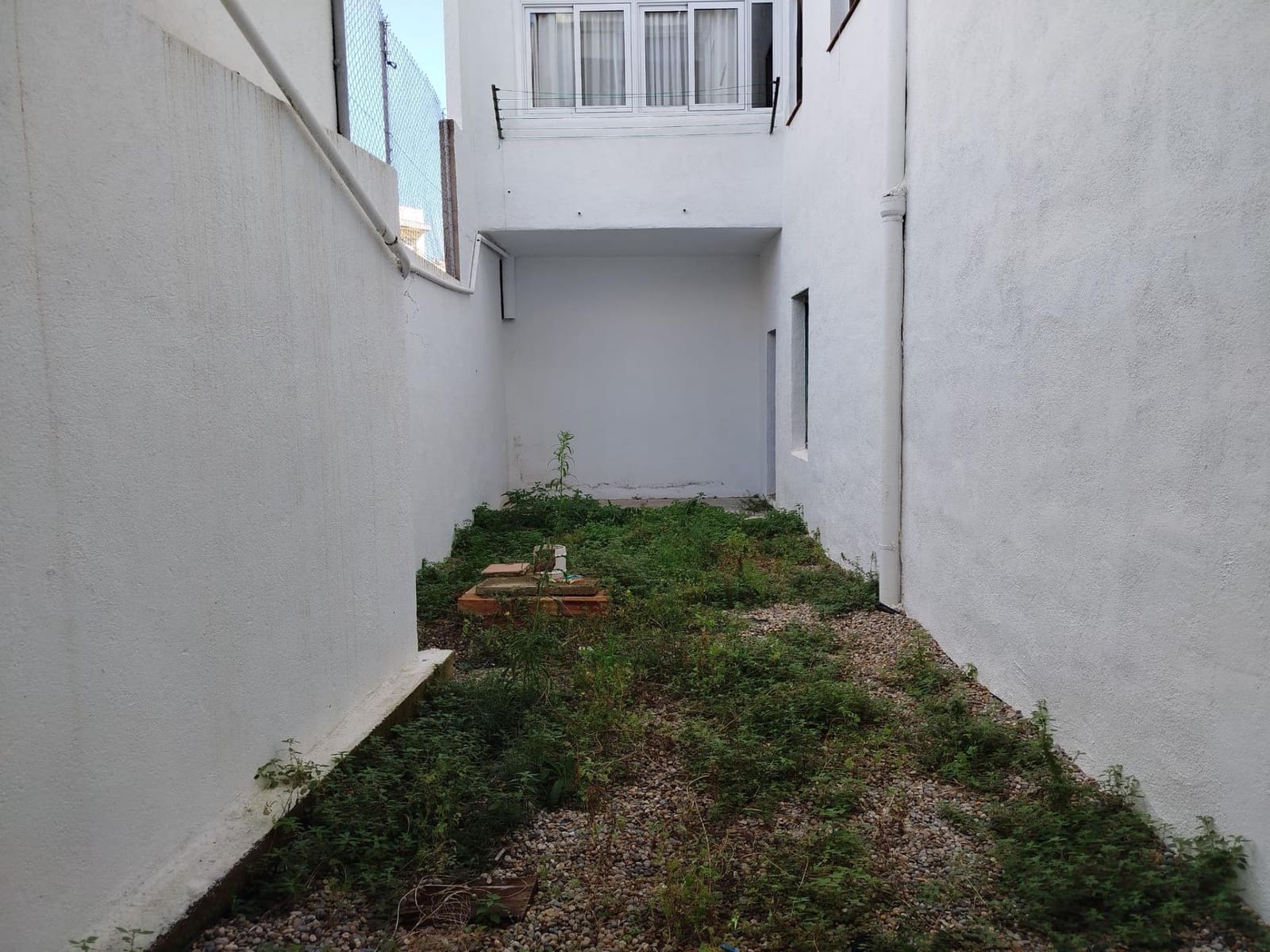 Erhverv til salg i Calafell - € 110.000 (Ref: 9151982)