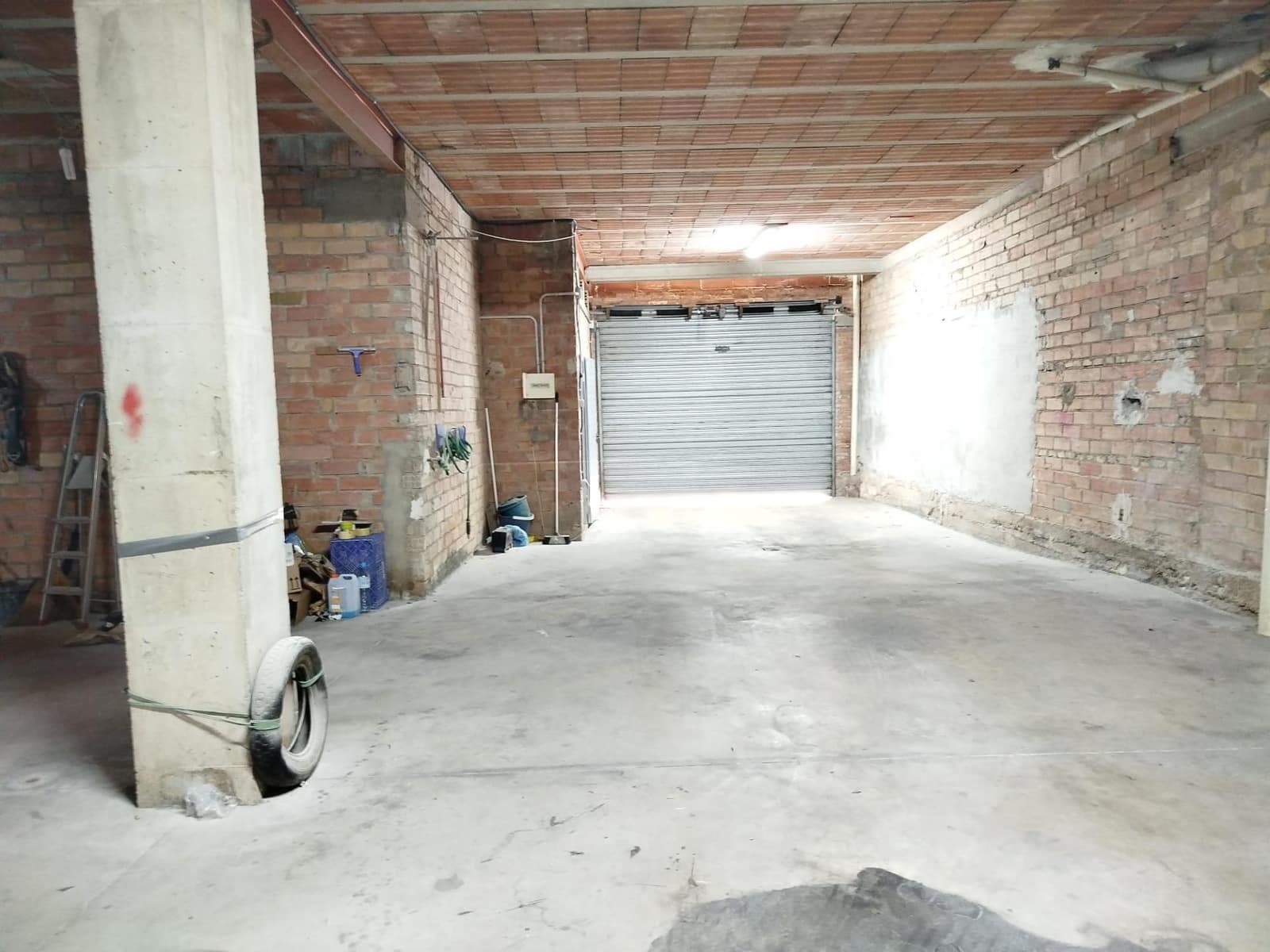 Commercial for sale in Calafell - € 110,000 (Ref: 9151982)