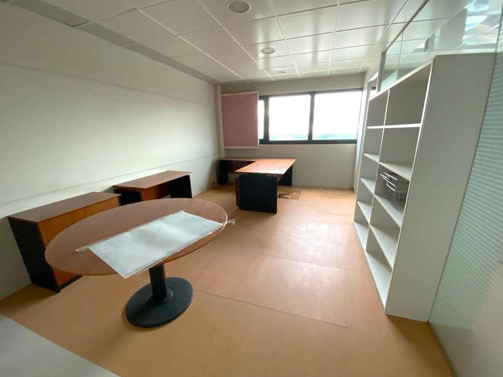 Business for sale in Roda de Bara with garage - € 276,900 (Ref: 9151998)