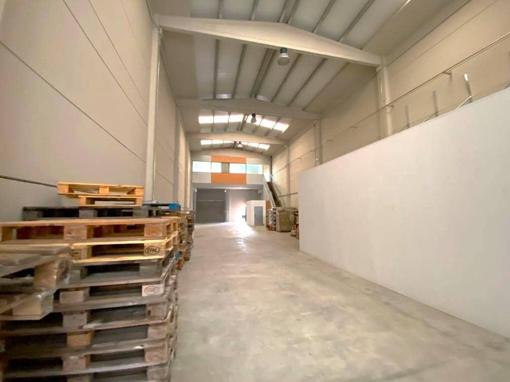 Business for sale in Roda de Bara with garage - € 276,900 (Ref: 9151998)