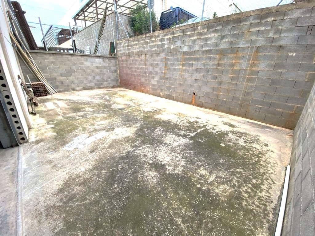 Business for sale in Roda de Bara with garage - € 276,900 (Ref: 9151998)