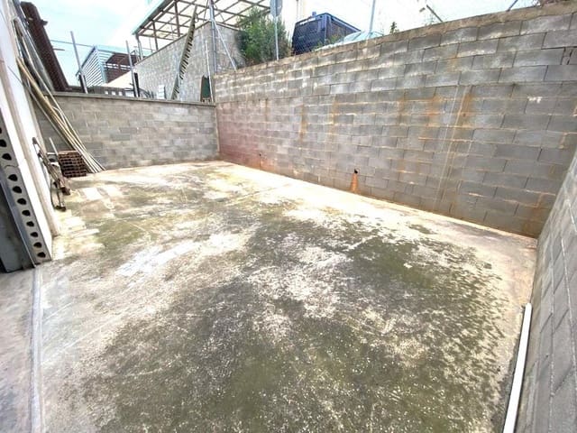 Business for sale in Roda de Barà with garage - € 276,900 (Ref: 9151998)