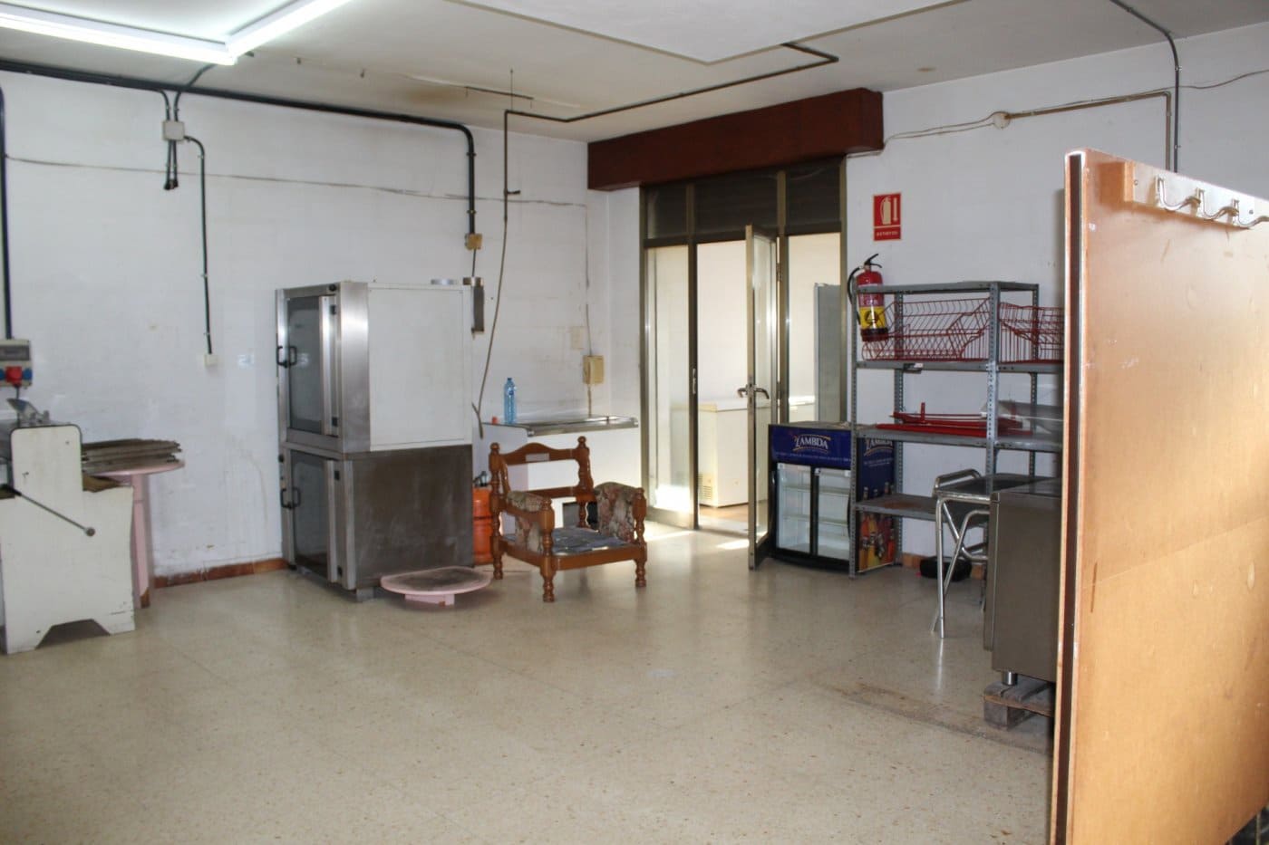 Erhverv til salg i El Vendrell - € 85.000 (Ref: 9151999)