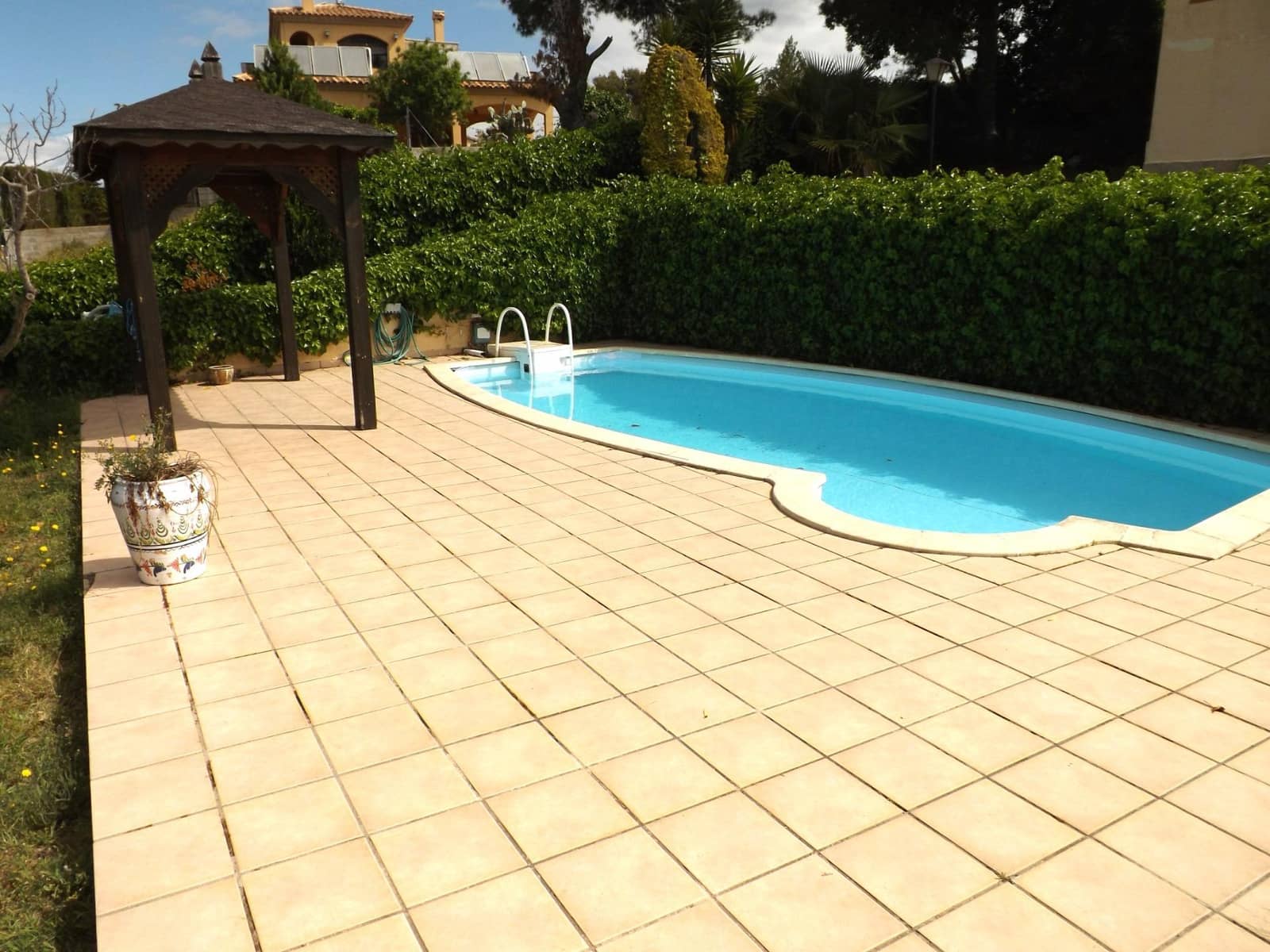 3 soveværelse Villa til salg i Segur de Calafell med swimmingpool garage - € 295.000 (Ref: 9152000)