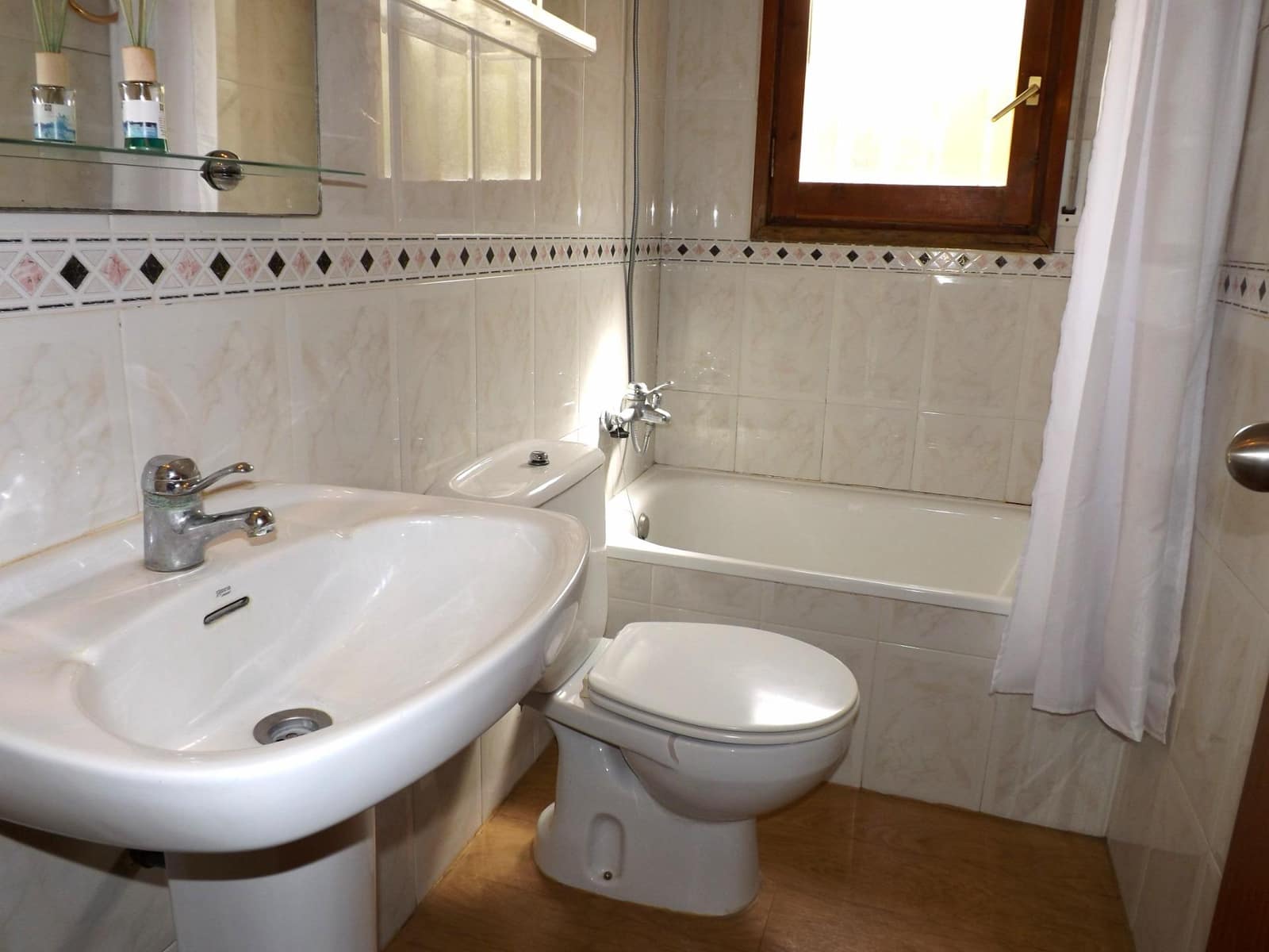 3 soveværelse Villa til salg i Segur de Calafell med swimmingpool garage - € 295.000 (Ref: 9152000)