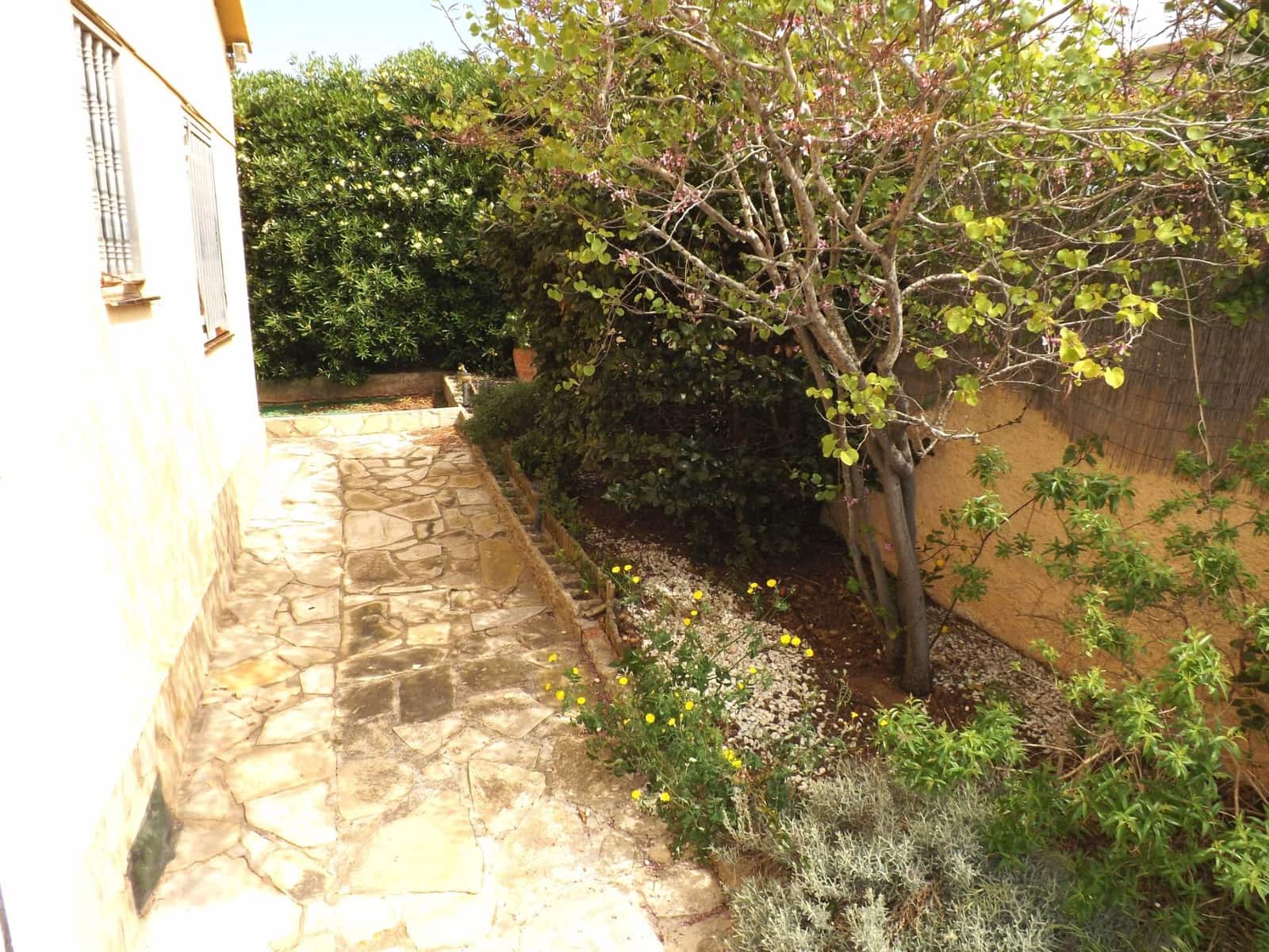 3 soveværelse Villa til salg i Segur de Calafell med swimmingpool garage - € 295.000 (Ref: 9152000)