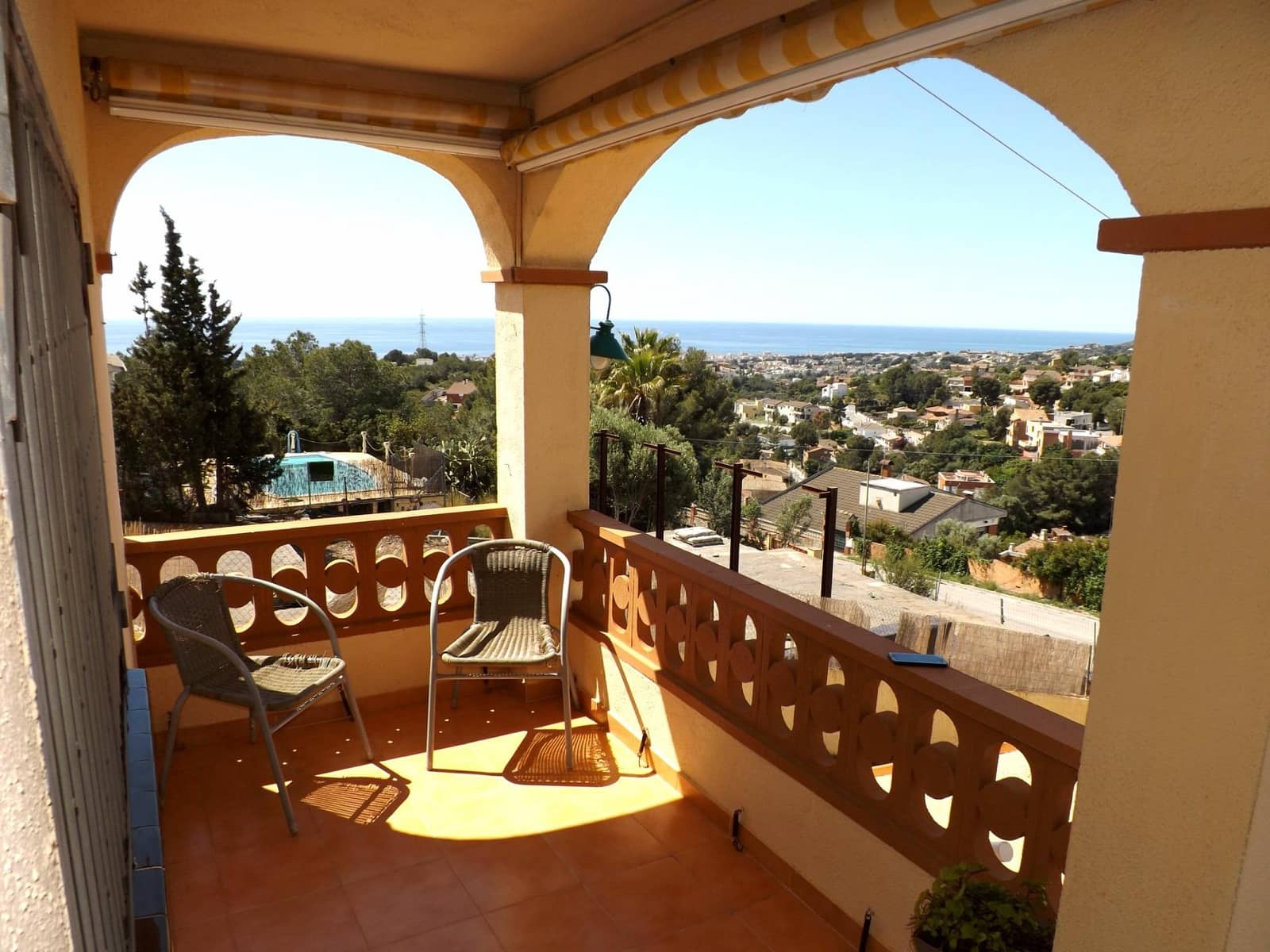 3 soveværelse Villa til salg i Segur de Calafell med swimmingpool garage - € 295.000 (Ref: 9152000)