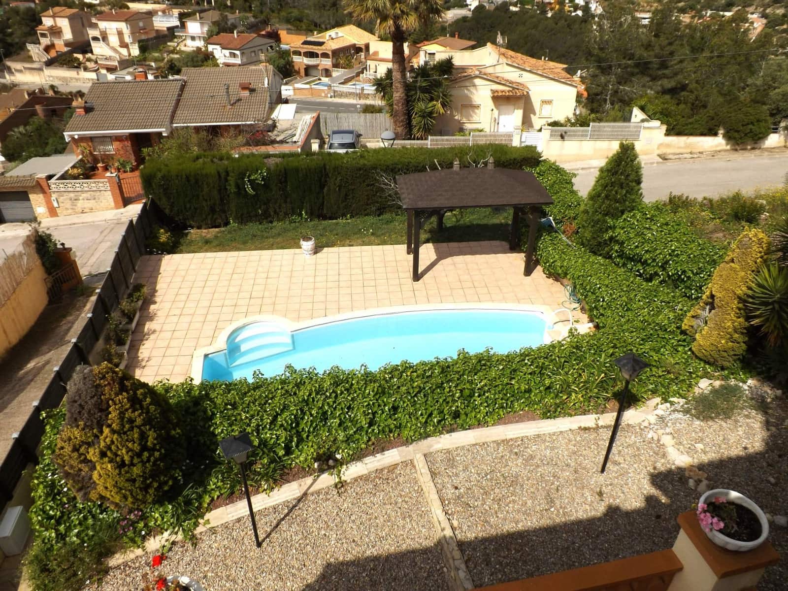 3 soveværelse Villa til salg i Segur de Calafell med swimmingpool garage - € 295.000 (Ref: 9152000)