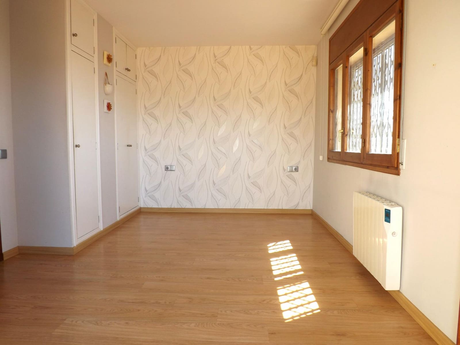 3 soveværelse Villa til salg i Segur de Calafell med swimmingpool garage - € 295.000 (Ref: 9152000)