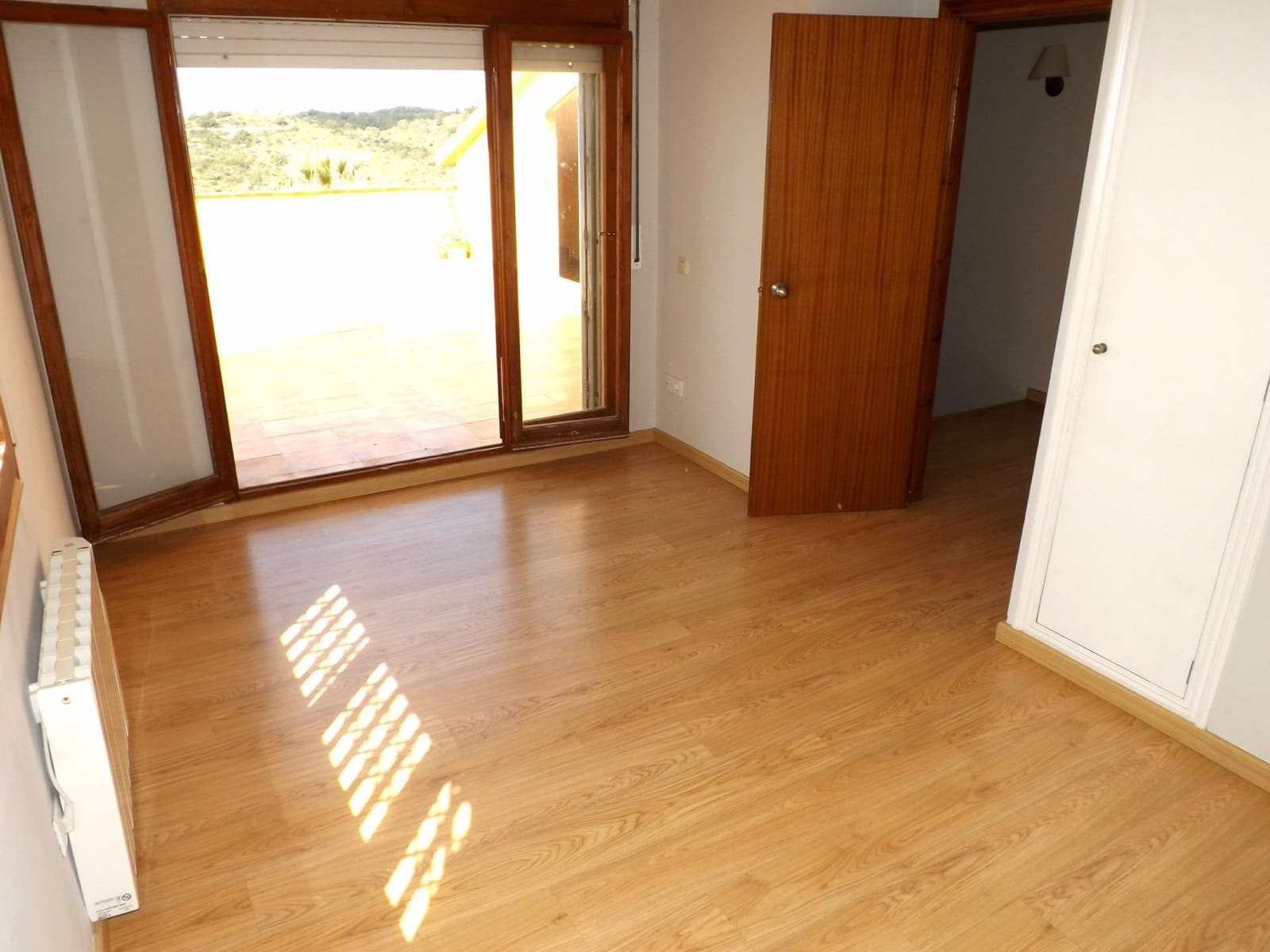 3 soveværelse Villa til salg i Segur de Calafell med swimmingpool garage - € 295.000 (Ref: 9152000)