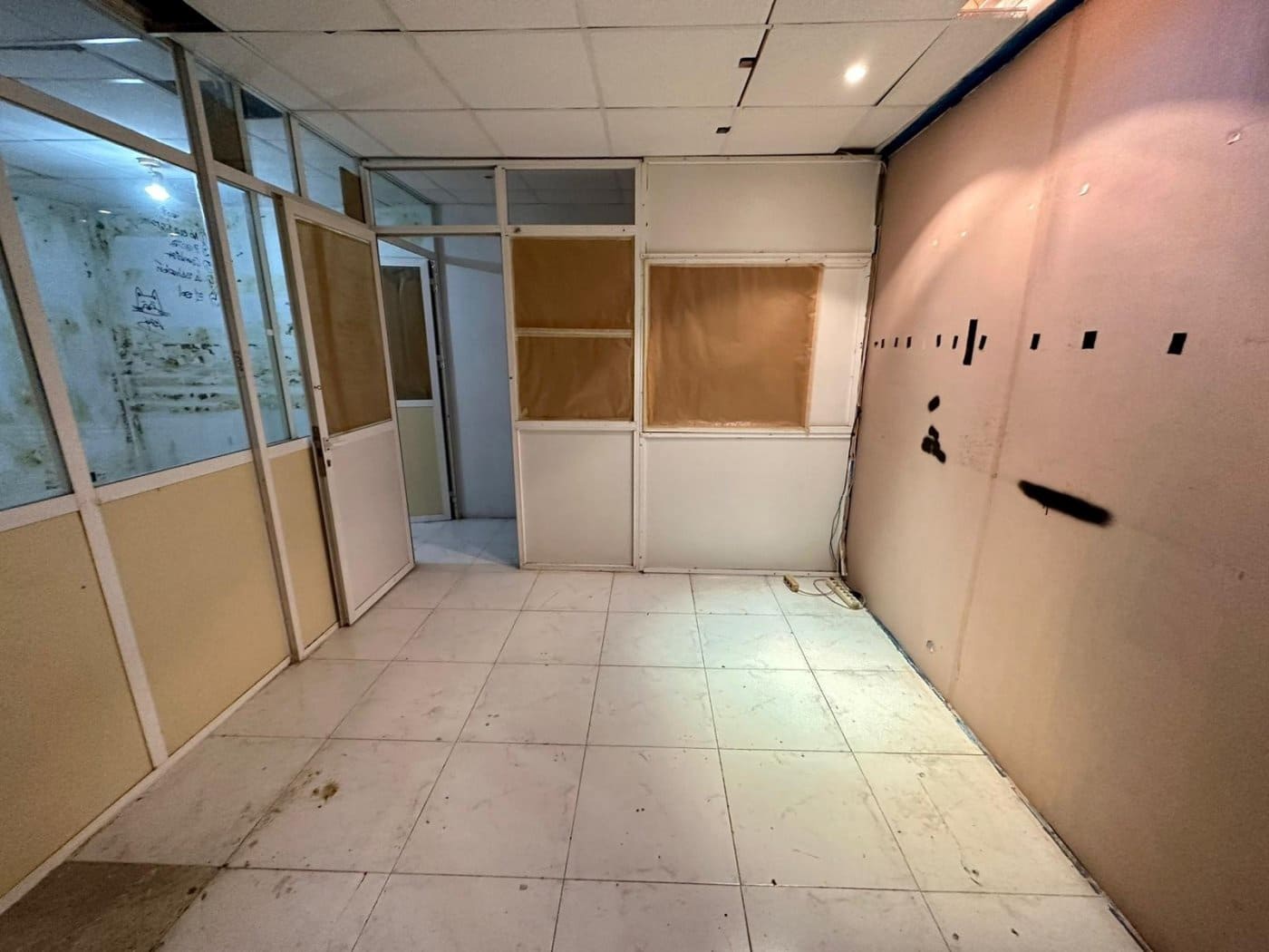 Erhverv til salg i El Vendrell - € 15.000 (Ref: 9152004)