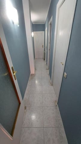 2 bedroom Penthouse for sale in El Vendrell - € 145,000 (Ref: 9152020)