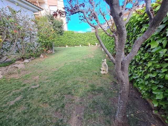 3 makuuhuone Rivitalo myytävänä paikassa Segur de Calafell, Calafell mukana 
autotalli - 339 000 € (Ref: 9152027)