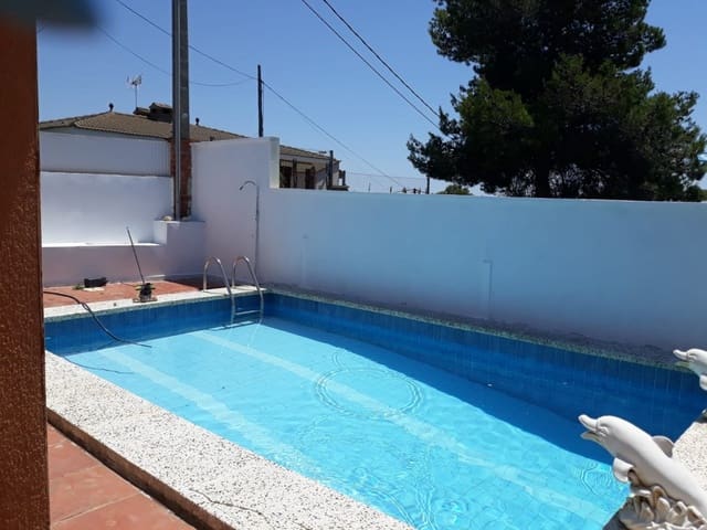 3 soveværelse Finca/Landehus til salg i La Bisbal del Penedès med swimmingpool garage - € 245.000 (Ref: 9152038)