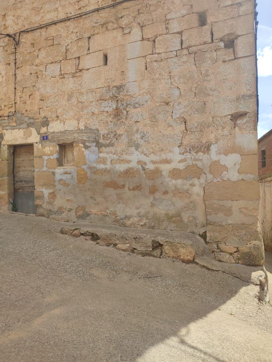 3 soverom Hus til salgs i Mazaleon - € 20 000 (Ref: 9152042)