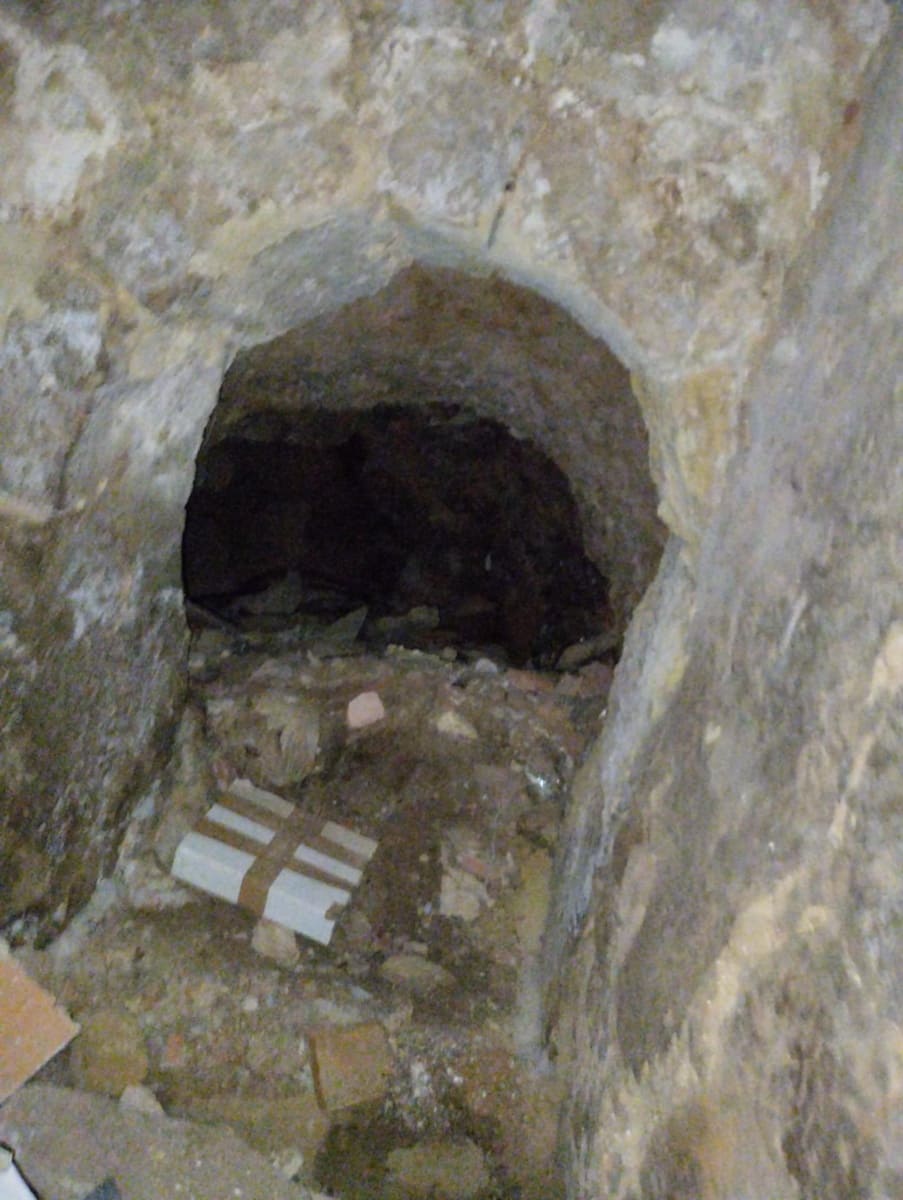 3 soverom Hus til salgs i Mazaleon - € 20 000 (Ref: 9152042)