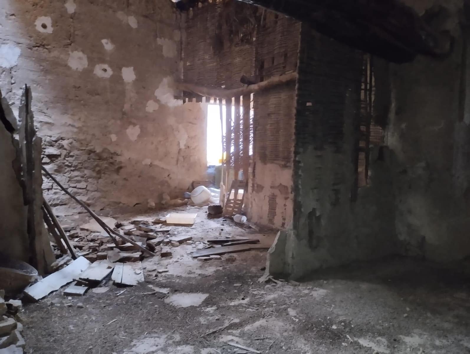 3 soverom Hus til salgs i Mazaleon - € 20 000 (Ref: 9152042)