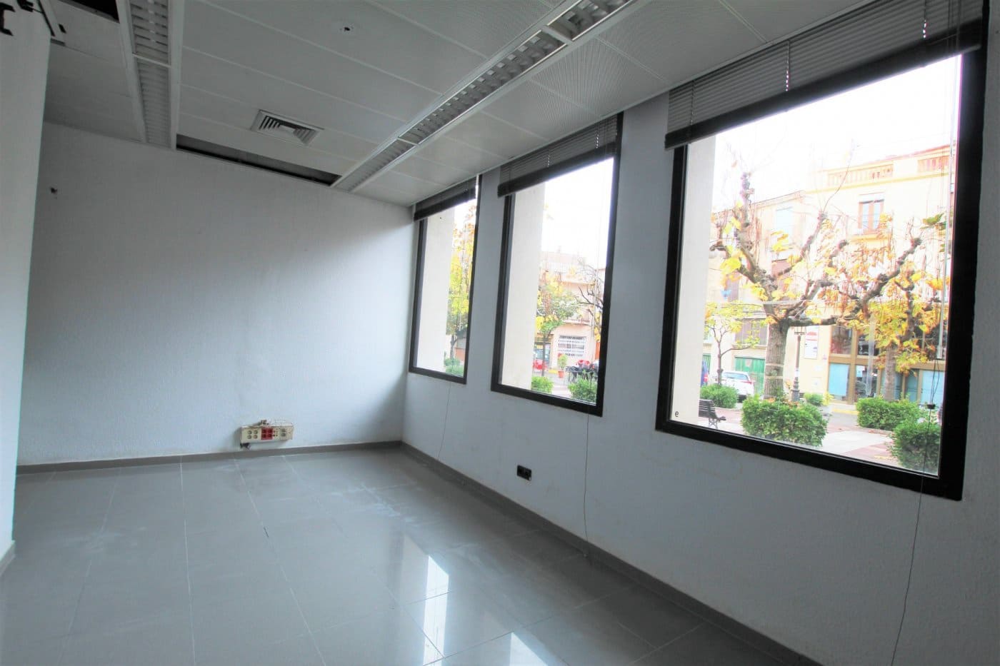 Commercieel te koop in L'Arboc - € 195.000 (Ref: 9152043)