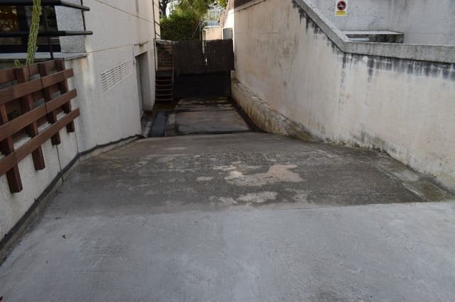 Garage til salg i El Vendrell - € 10.000 (Ref: 9152061)