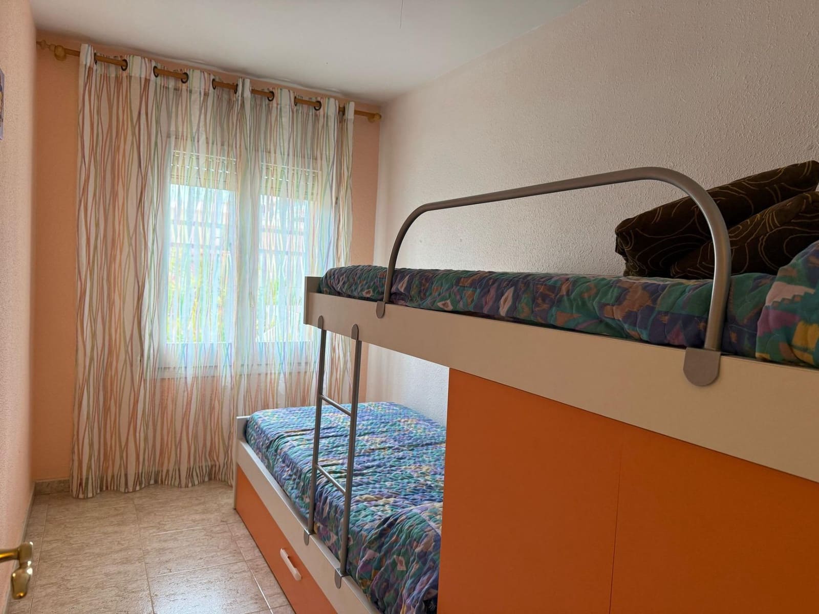 4 soveværelse Strandlejlighed til salg i Segur de Calafell med garage - € 275.000 (Ref: 9152062)