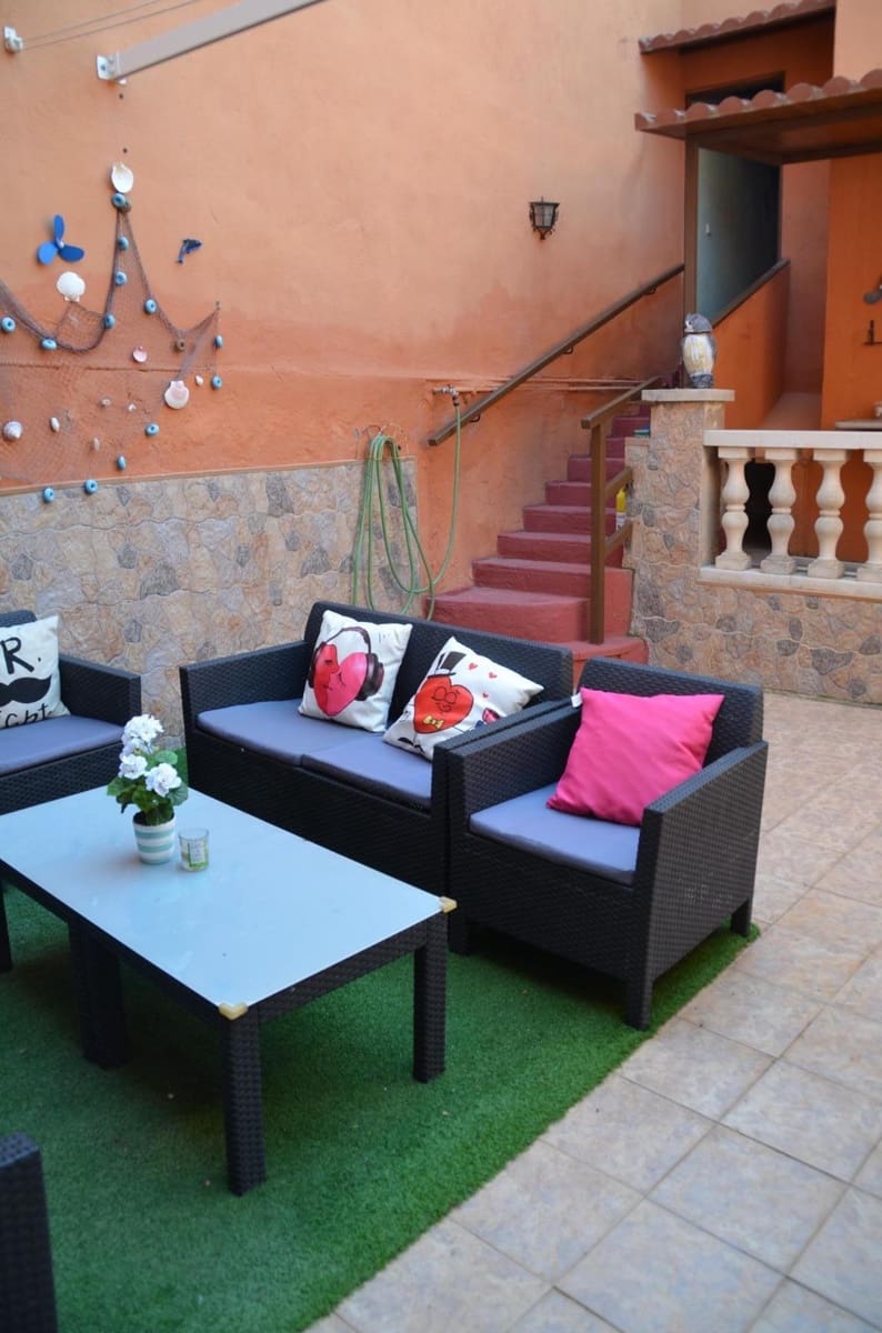 5 bedroom Villa for sale in Masllorenc with garage - € 205,000 (Ref: 9152077)