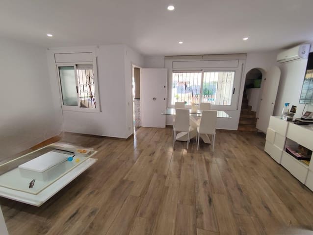 2 soverom Villa til salgs i Santa Oliva med garasje - € 195 000 (Ref: 9152078)