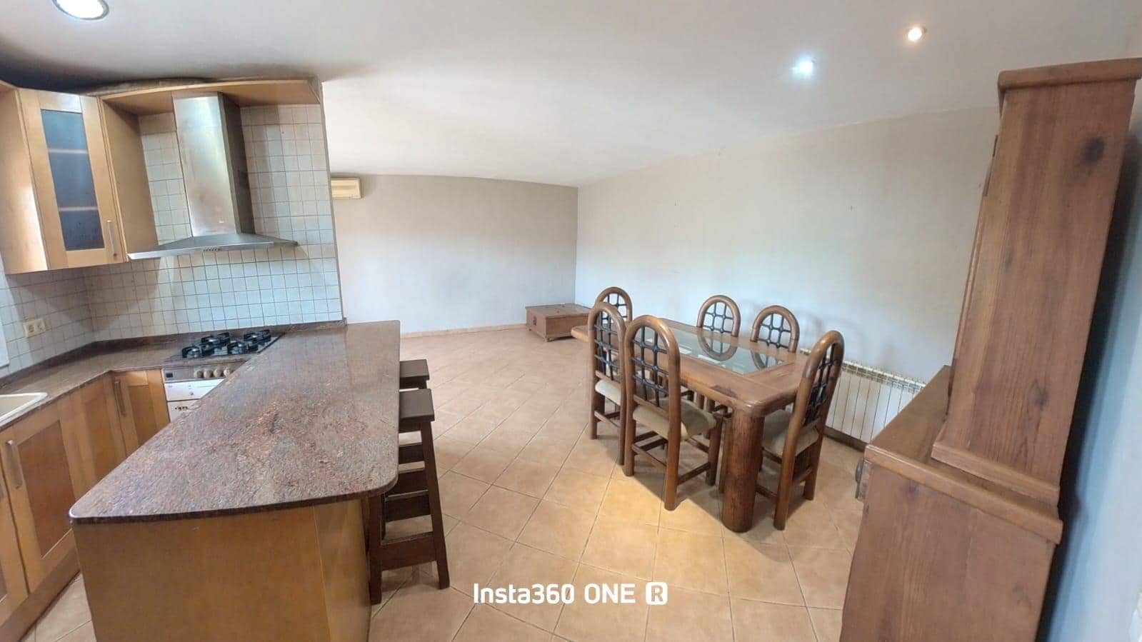 7 bedroom Villa for sale in Cubelles with pool - € 450,000 (Ref: 9152080)