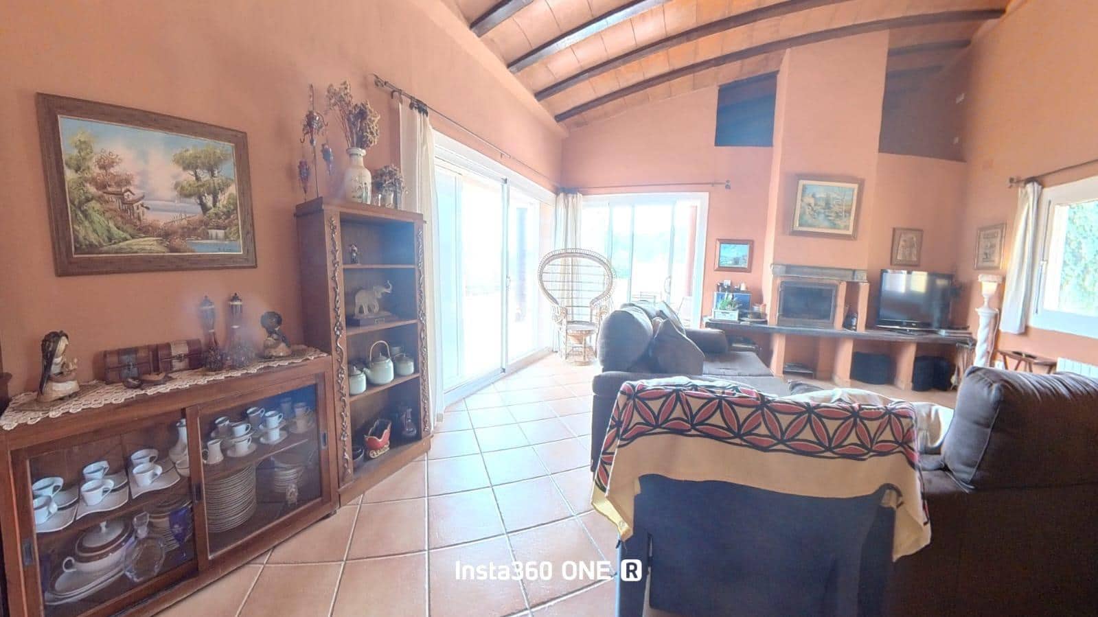 7 bedroom Villa for sale in Cubelles with pool - € 450,000 (Ref: 9152080)