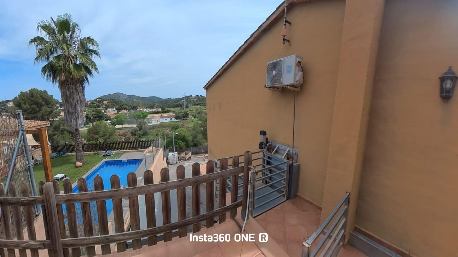 7 bedroom Villa for sale in Cubelles with pool - € 450,000 (Ref: 9152080)