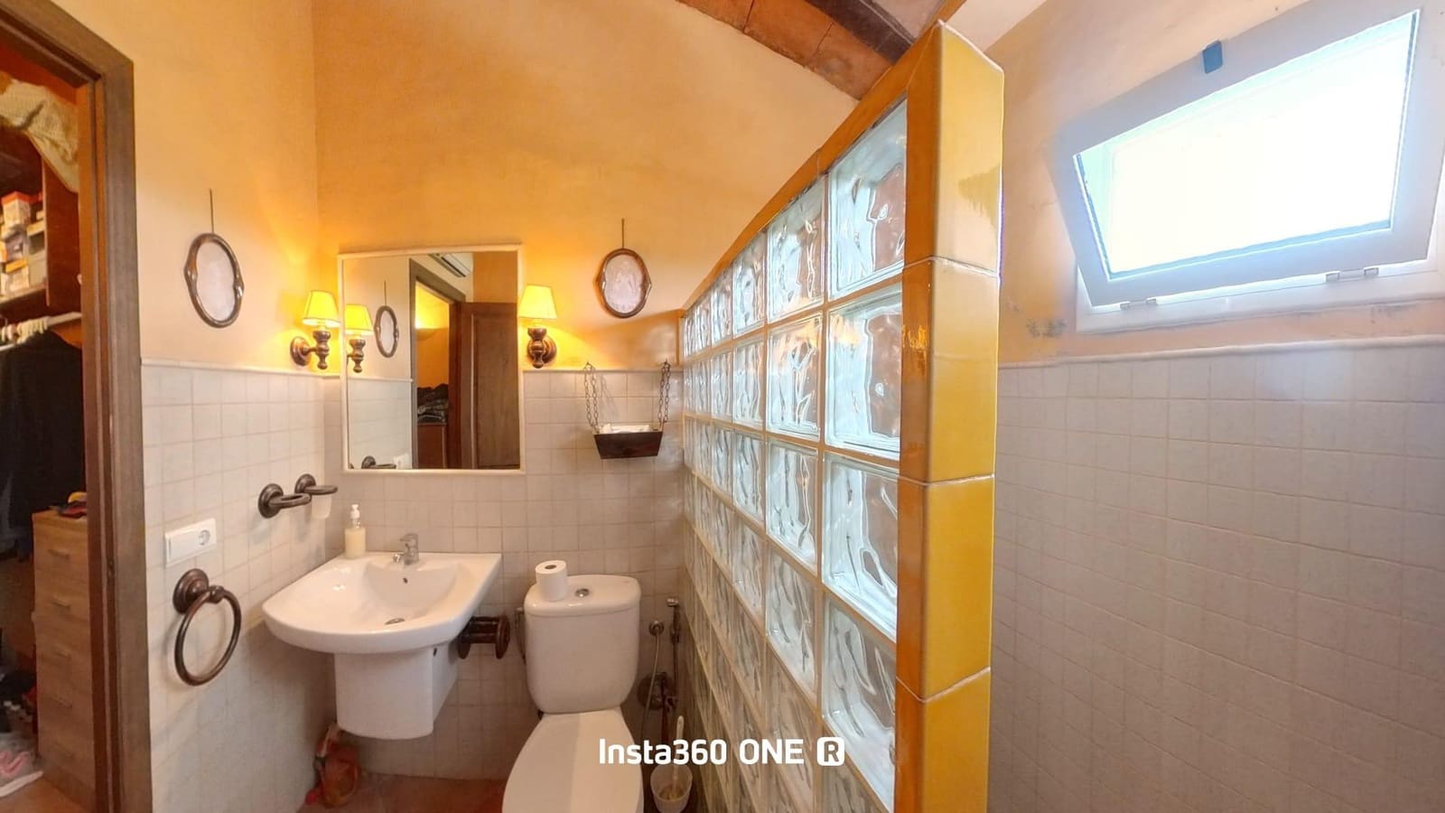 7 bedroom Villa for sale in Cubelles with pool - € 450,000 (Ref: 9152080)